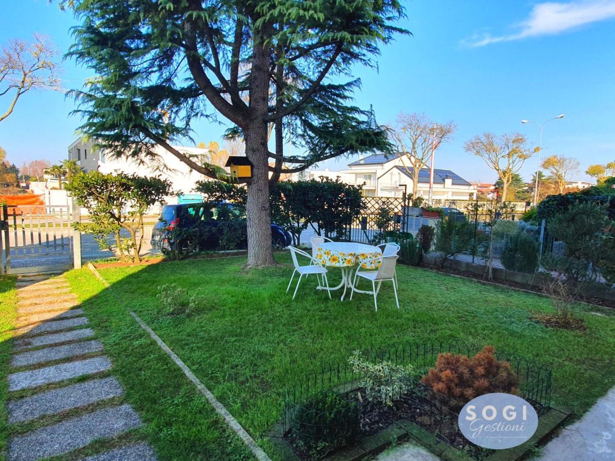 Casa Sbrindoli Apartment Lido di Jesolo Luaran gambar