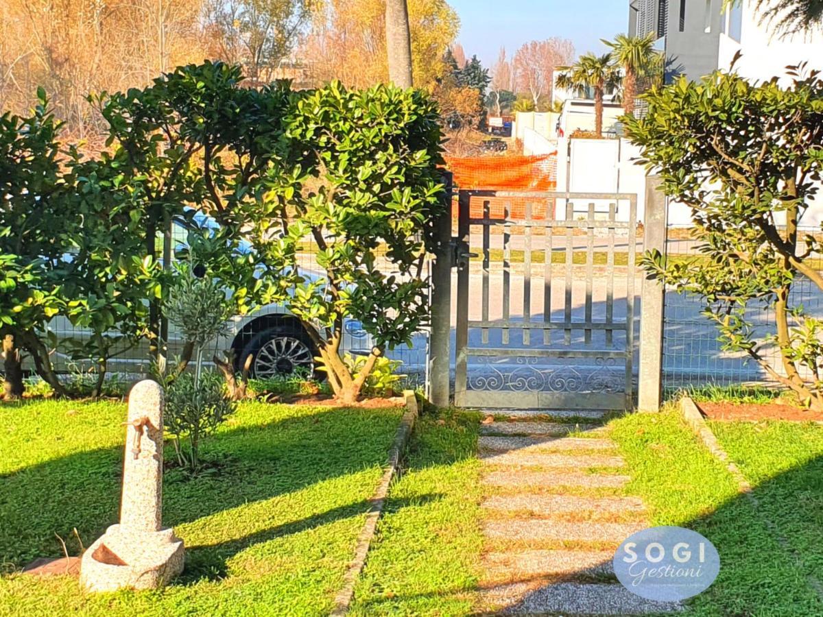 Casa Sbrindoli Apartment Lido di Jesolo Luaran gambar